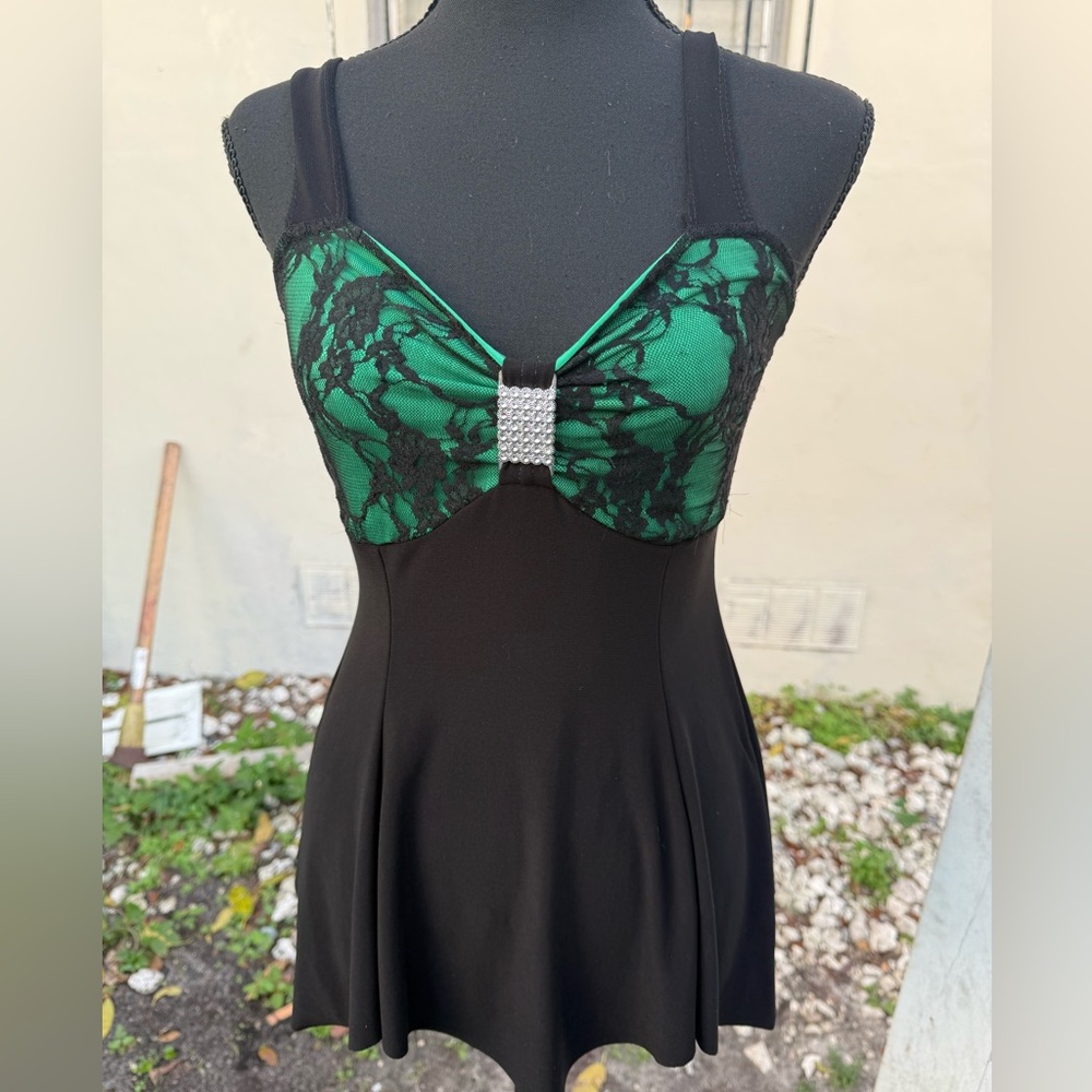 Y2K Elegant Black and Green Lace Top